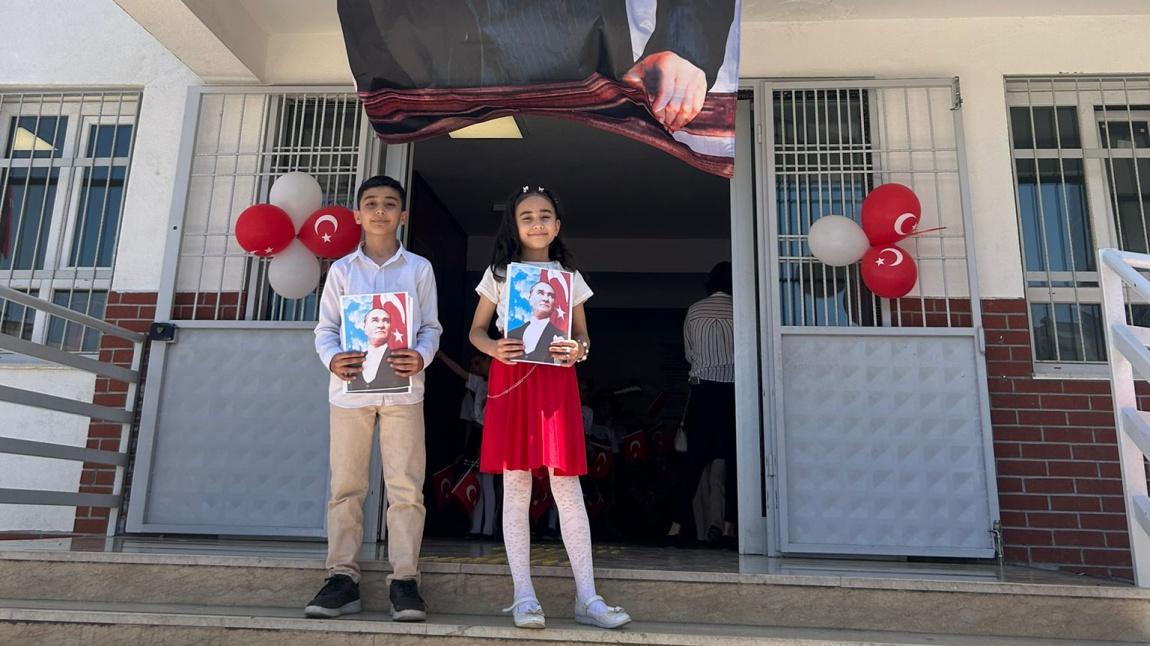 19 Mayıs Atatürk'ü Anma Gençlik ve Spor Bayramı Okulumuzda Kutlandı.